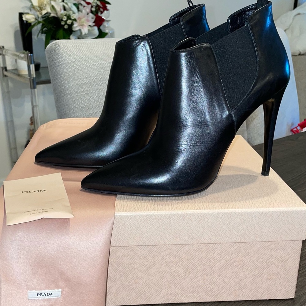Prada booties size 40 - Picture 2 of 10